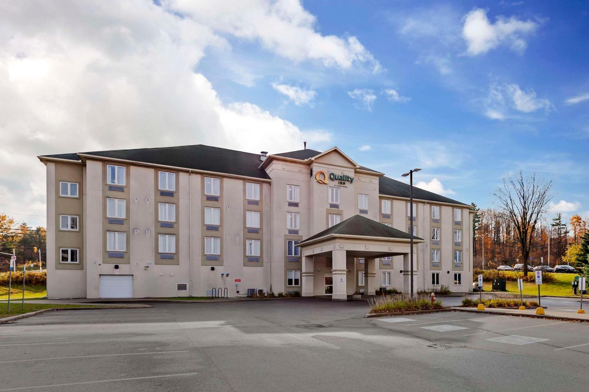 Quality Inn Ottawa Exterior photo