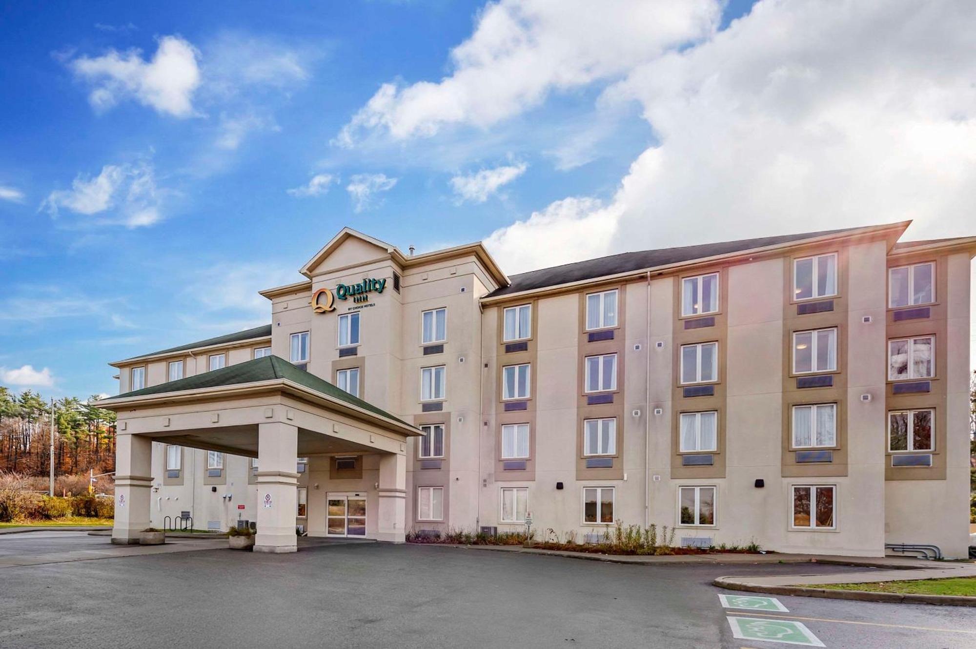 Quality Inn Ottawa Exterior photo